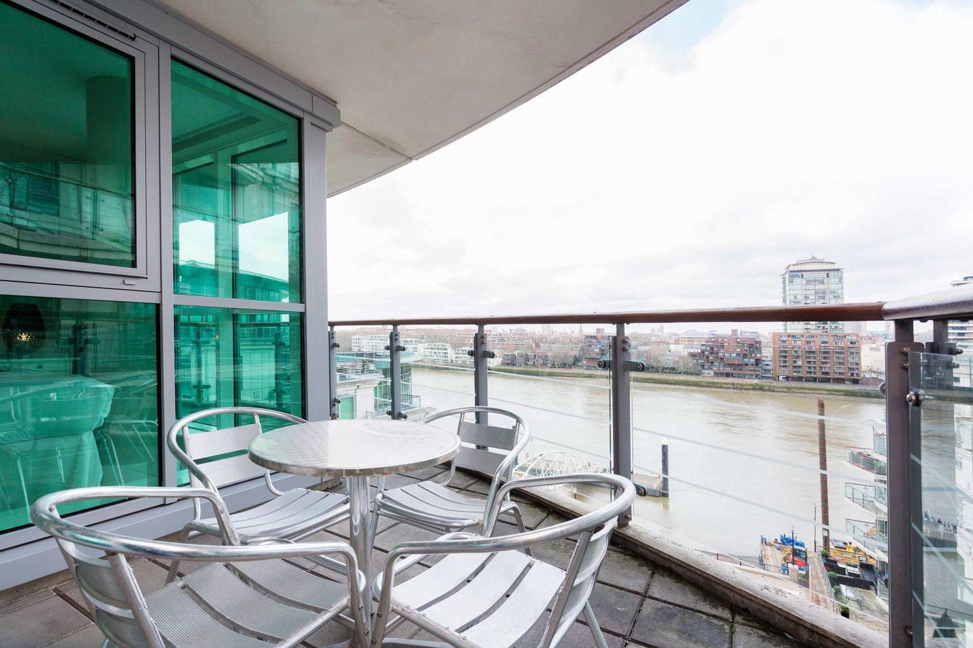 Veeve - River Views From Vauxhall 伦敦 外观 照片